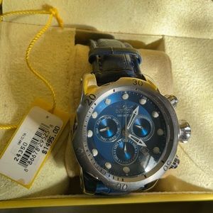 Invicta Men's 0360 Reserve Venom navy Watch used